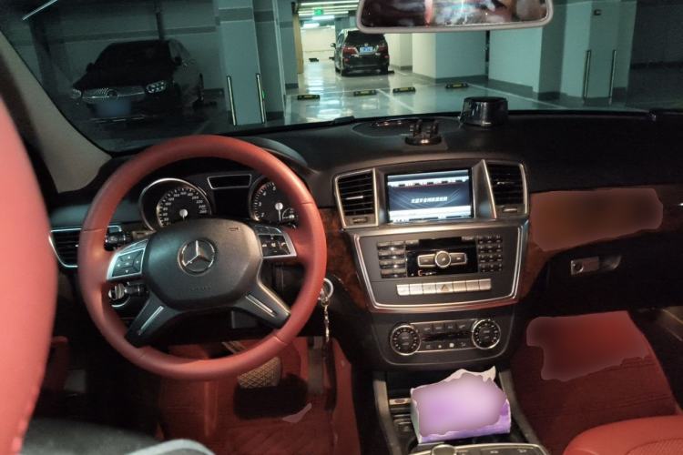 Used Mercedes-Benz M-Class 2012 ML 350 Sport Edition Steering Wheel