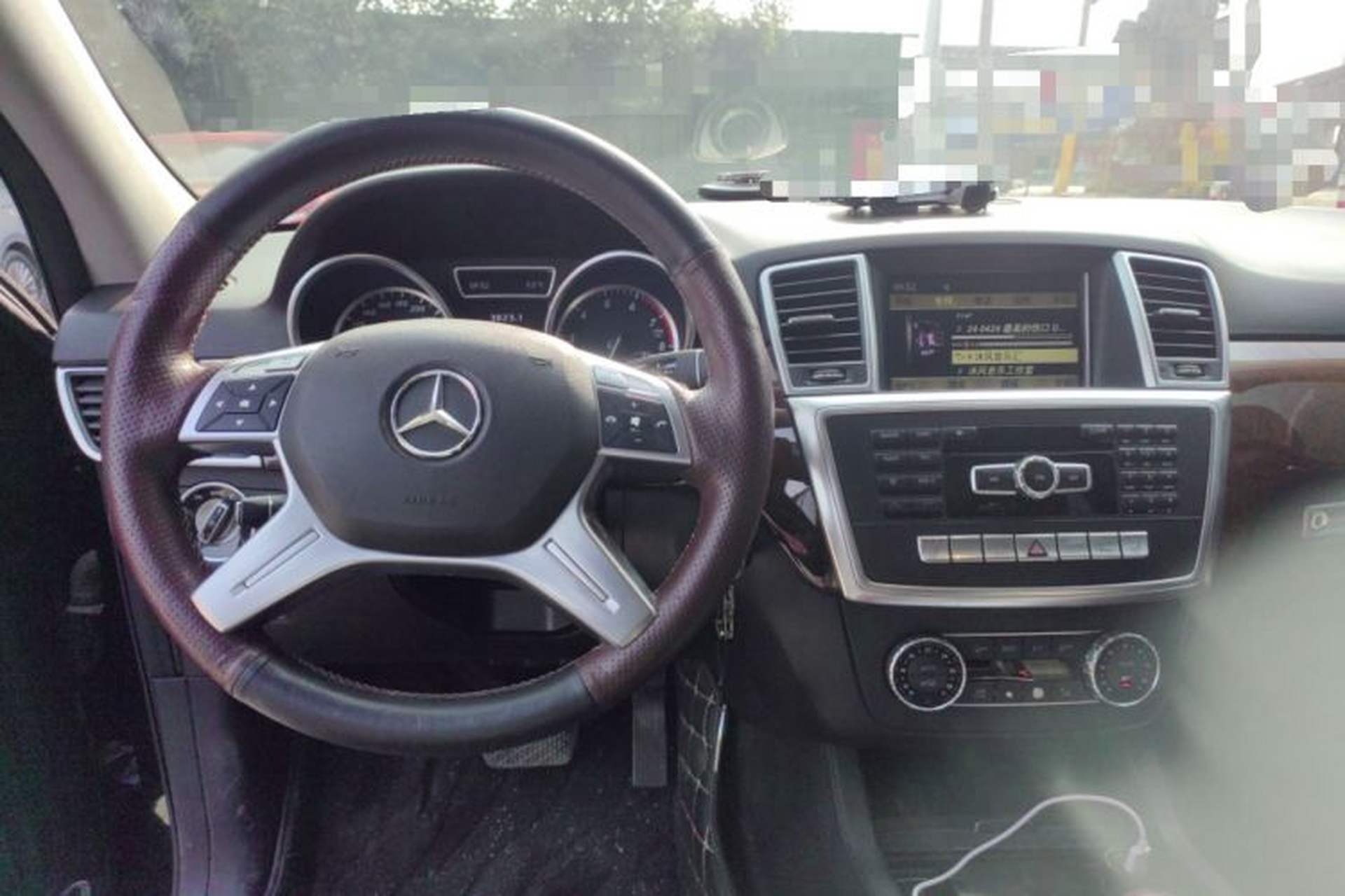 Used Mercedes-Benz M-Class 2012 ML 350 Sport Edition Steering Wheel