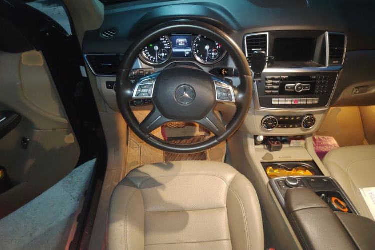 Used Mercedes-Benz M-Class 2012 ML 300 Steering Wheel