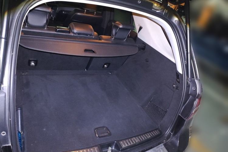 Used Mercedes-Benz M-Class 2012 ML 300 Trunk