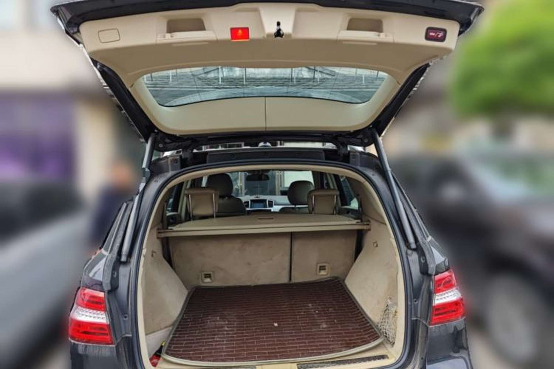 Used Mercedes-Benz M-Class  Trunk