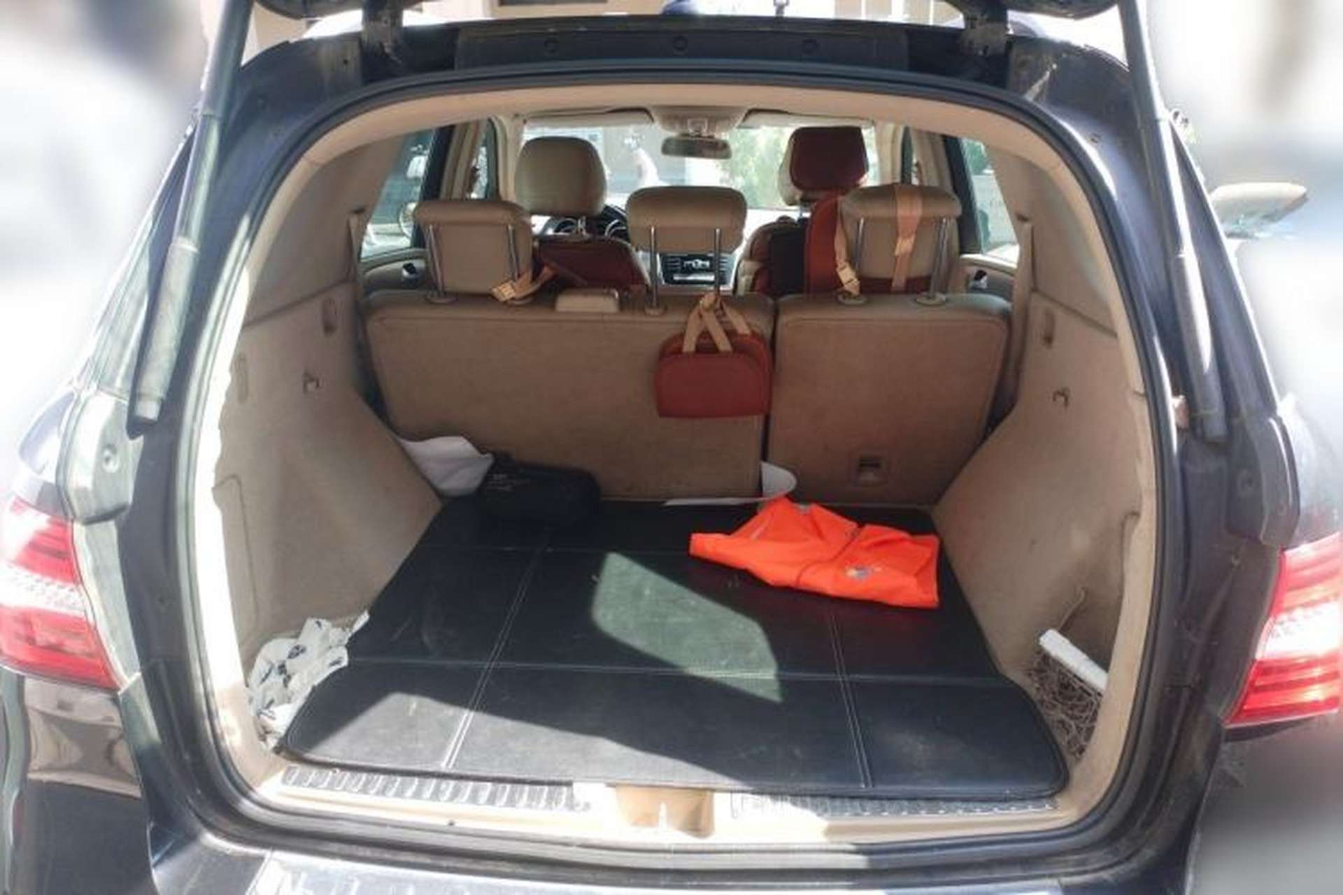 Used Mercedes-Benz M-Class 2012 ML 300 Trunk