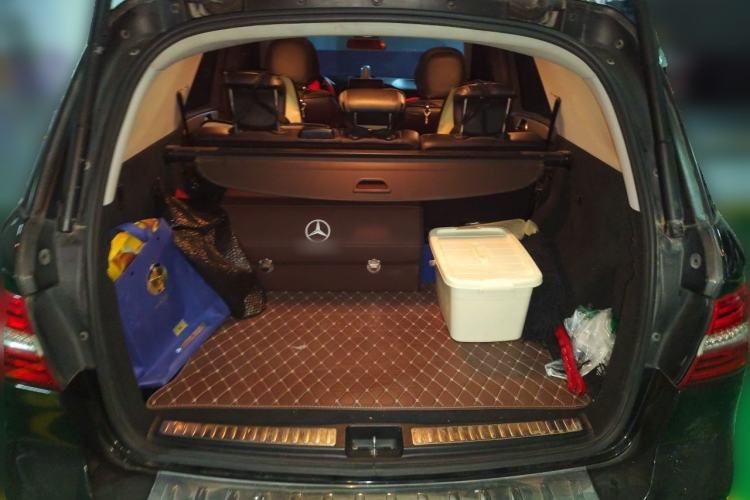 Used Mercedes-Benz M-Class 2012 ML 300 Trunk