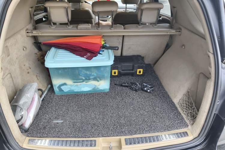 Used Mercedes-Benz M-Class 2012 ML 350 Luxury Edition Trunk