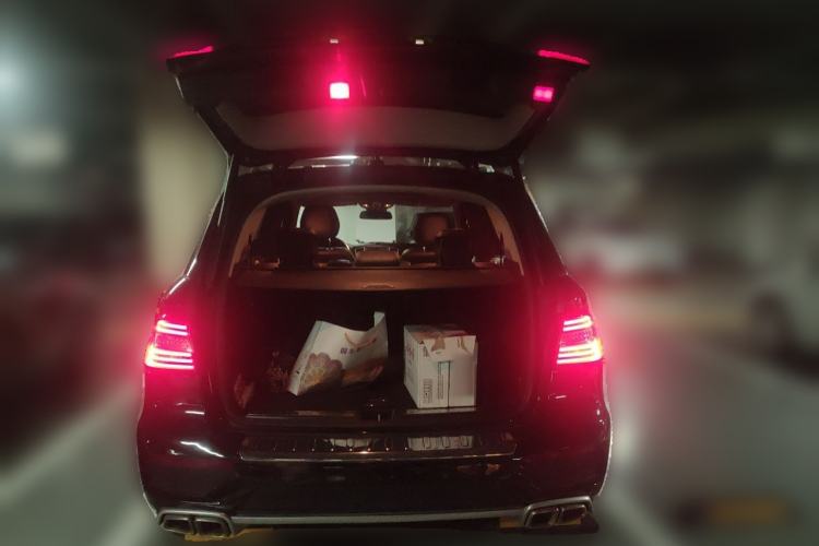 Used Mercedes-Benz M-Class 2012 ML 300 Trunk