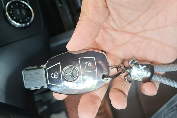 Used Mercedes-Benz M-Class 2012 ML 350 Luxury Edition Vehicle Key