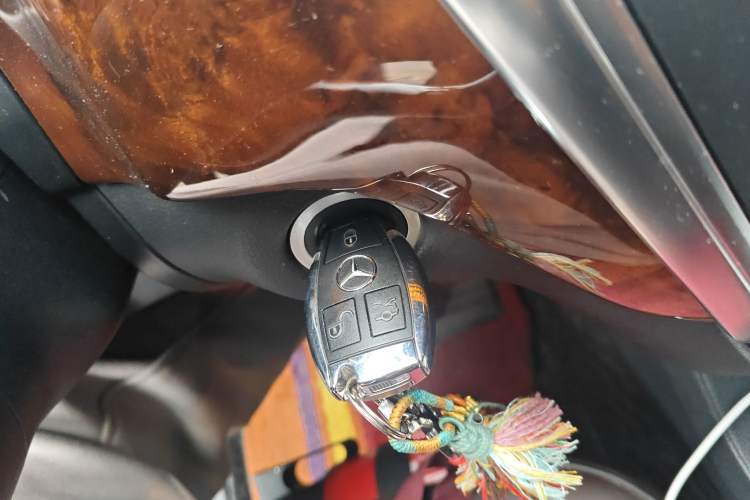 Used Mercedes-Benz M-Class 2012 ML 350 Luxury Edition Vehicle Key