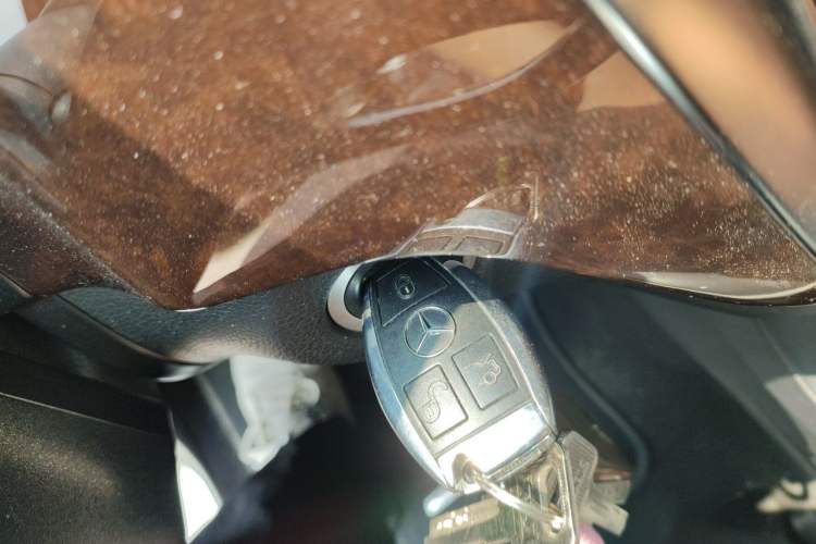 Used Mercedes-Benz M-Class 2012 ML 350 Luxury Edition Vehicle Key