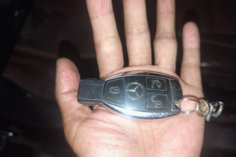 Used Mercedes-Benz M-Class 2012 ML 350 Luxury Edition Vehicle Key