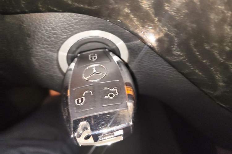 Used Mercedes-Benz M-Class 2012 ML 350 Luxury Edition Vehicle Key