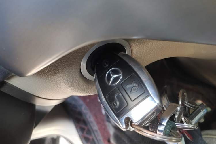 Used Mercedes-Benz M-Class 2012 ML 300 Vehicle Key