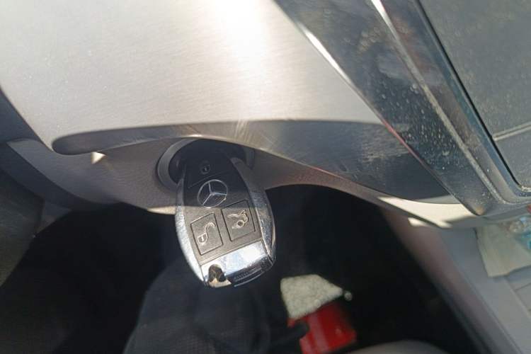 Used Mercedes-Benz M-Class 2012 ML 300 Vehicle Key