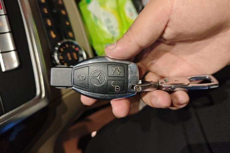 Used Mercedes-Benz M-Class 2012 ML 350 Sport Edition Vehicle Key