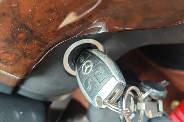 Used Mercedes-Benz M-Class 2012 ML 350 Luxury Edition Vehicle Key