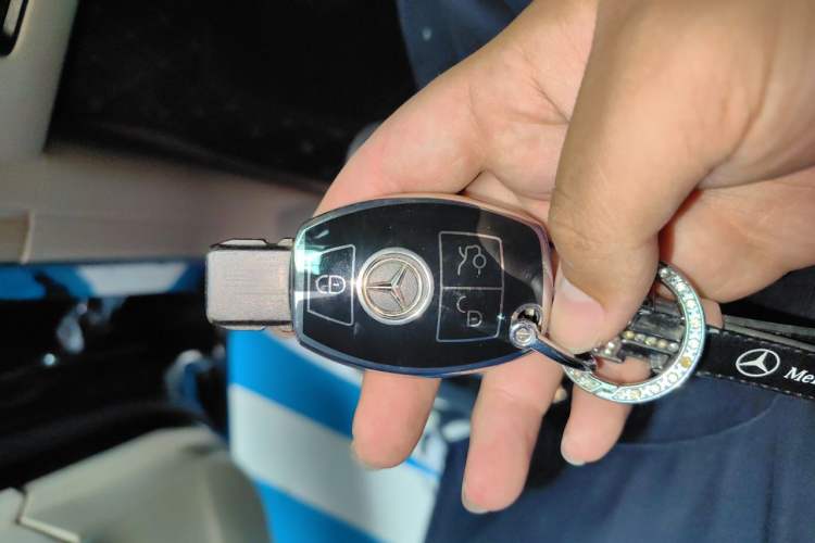 Used Mercedes-Benz M-Class 2012 ML 350 Luxury Edition Vehicle Key