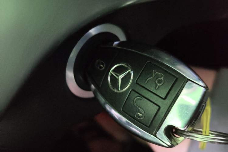 Used Mercedes-Benz M-Class 2012 ML 300 Vehicle Key