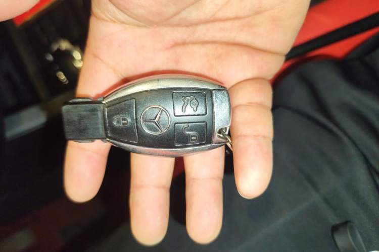 Used Mercedes-Benz M-Class 2012 ML 300 Vehicle Key