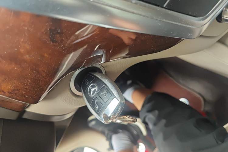 Used Mercedes-Benz M-Class 2012 ML 350 Luxury Edition Vehicle Key