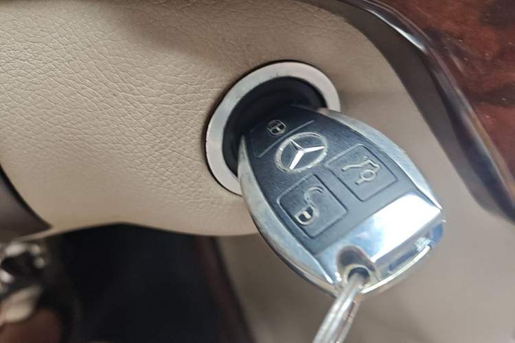 Used Mercedes-Benz M-Class 2012 ML 350 Sport Edition Vehicle Key