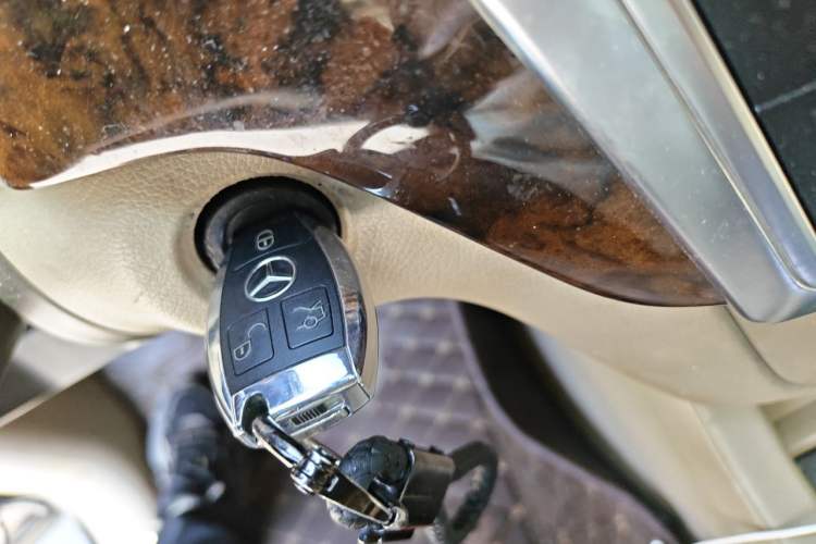Used Mercedes-Benz M-Class 2012 ML 350 Sport Edition Vehicle Key