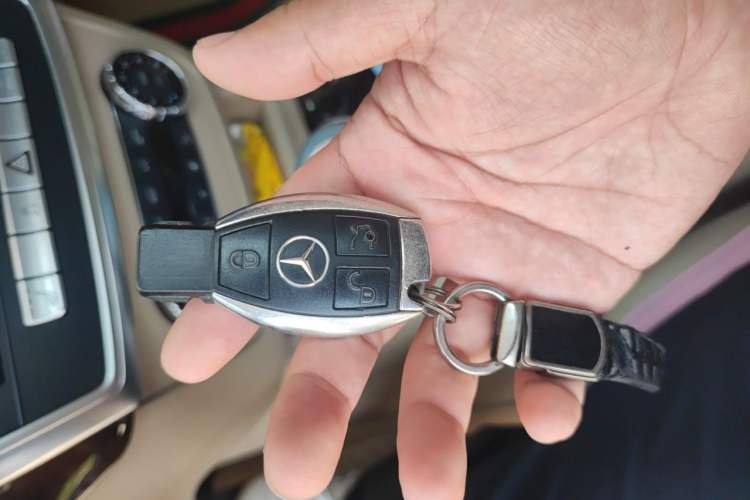 Used Mercedes-Benz M-Class 2012 ML 350 Sport Edition Vehicle Key