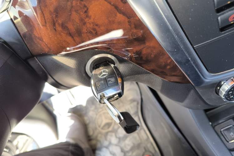 Used Mercedes-Benz M-Class 2012 ML 350 Luxury Edition Vehicle Key