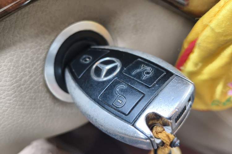 Used Mercedes-Benz M-Class 2012 ML 350 Luxury Edition Vehicle Key