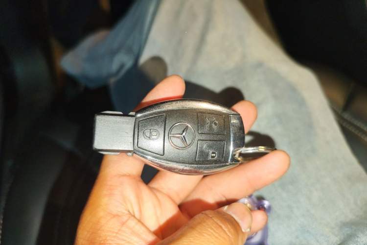 Used Mercedes-Benz M-Class 2012 ML 350 Sport Edition Vehicle Key