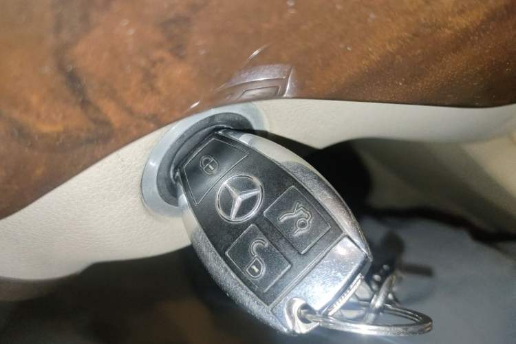 Used Mercedes-Benz M-Class 2012 ML 350 Sport Edition Vehicle Key
