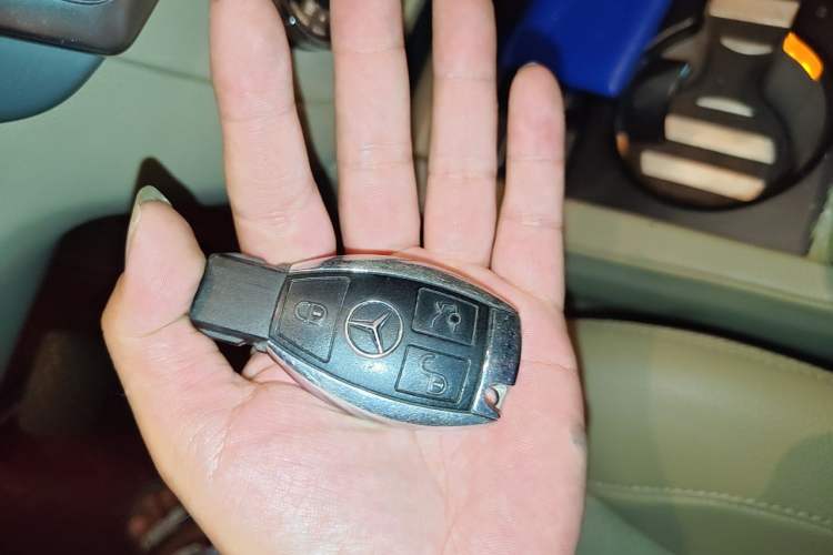 Used Mercedes-Benz M-Class 2012 ML 300 Vehicle Key