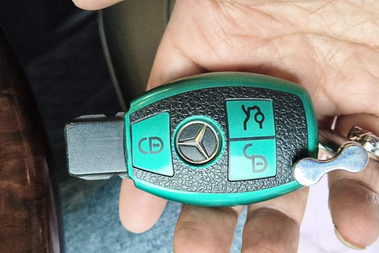 Used Mercedes-Benz M-Class 2012 ML 350 Luxury Edition Vehicle Key