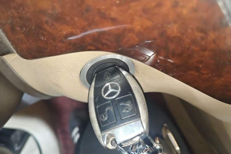 Used Mercedes-Benz M-Class 2012 ML 350 Sport Edition Vehicle Key