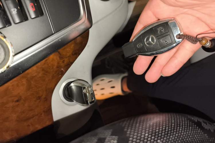 Used Mercedes-Benz M-Class 2012 ML 350 Sport Edition Vehicle Key