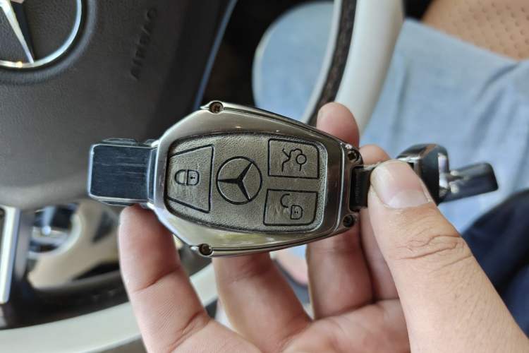 Used Mercedes-Benz M-Class 2012 ML 350 Sport Edition Vehicle Key