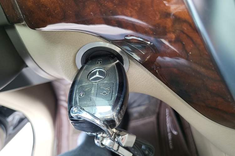 Used Mercedes-Benz M-Class 2012 ML 350 Sport Edition Vehicle Key
