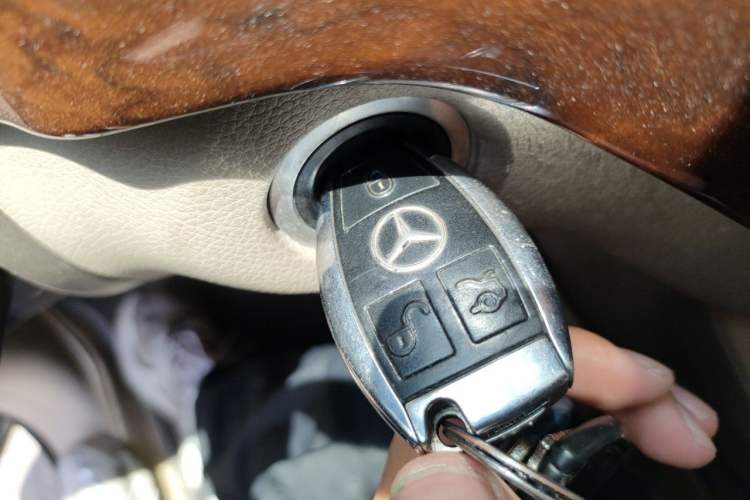 Used Mercedes-Benz M-Class 2012 ML 350 Sport Edition Vehicle Key