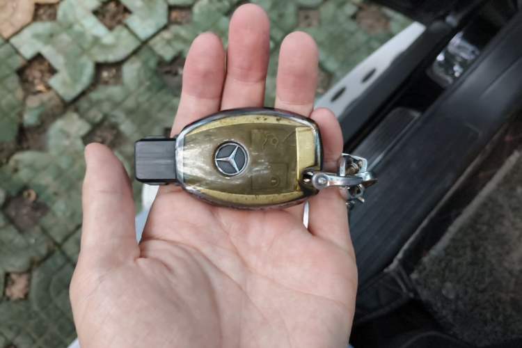Used Mercedes-Benz M-Class 2012 ML 350 Sport Edition Vehicle Key