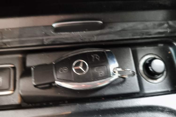 Used Mercedes-Benz M-Class 2012 ML 350 Luxury Edition Vehicle Key