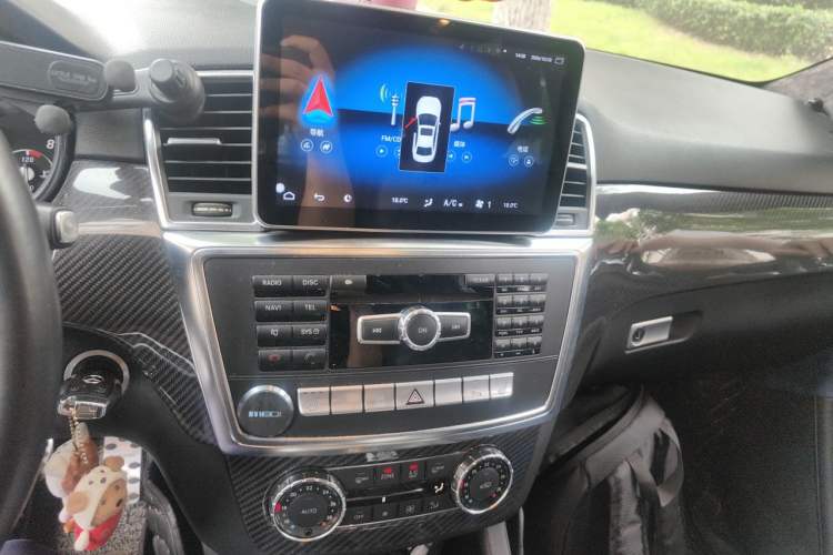 Used Mercedes-Benz M-Class 2012 ML 300 Audio And AC Panel