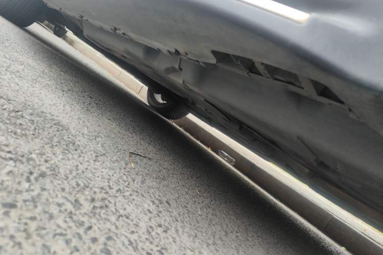 Used Mercedes-Benz M-Class 2012 ML 300 Chassis Rear Left
