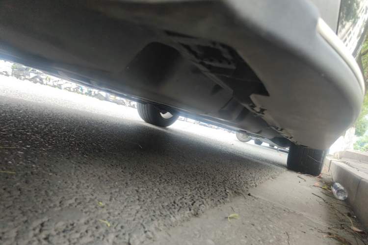 Used Mercedes-Benz M-Class 2012 ML 300 Chassis Rear Right