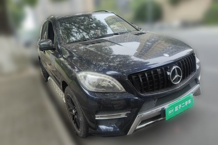 Used Mercedes-Benz M-Class 2012 ML 300 Front Right 45 Deg