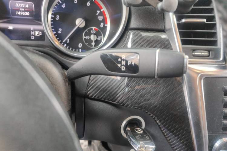 Used Mercedes-Benz M-Class 2012 ML 300 Gear Lever