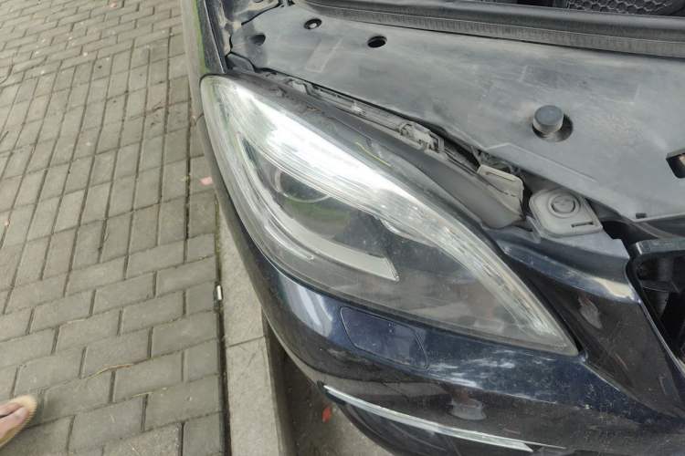 Used Mercedes-Benz M-Class 2012 ML 300 Right Front Headlight
