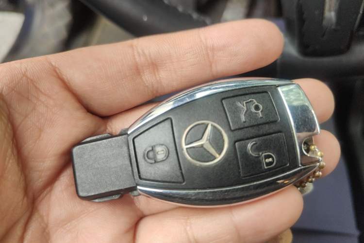 Used Mercedes-Benz M-Class 2012 ML 300 Vehicle Key
