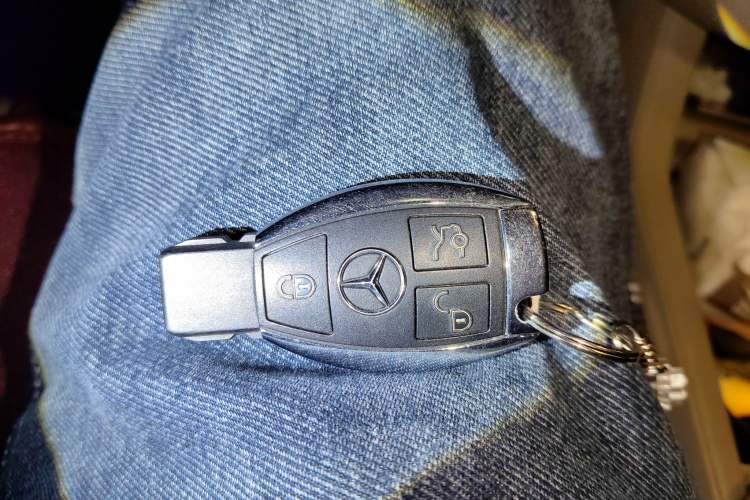 Used Mercedes-Benz M-Class 2012 ML 350 Sport Edition Vehicle Key