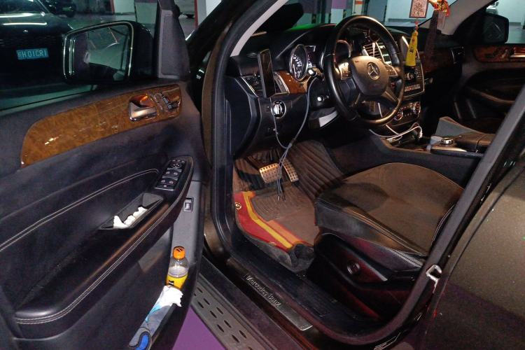 Used Mercedes-Benz M-Class 2012 ML 350 Sport Edition Driver Seat