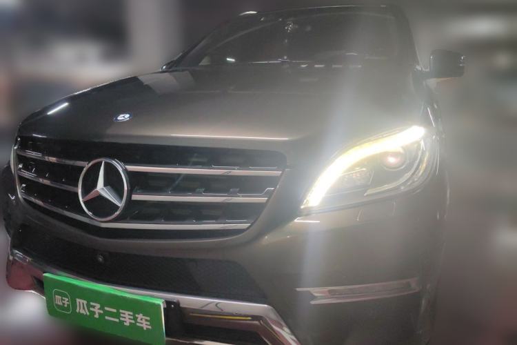 Used Mercedes-Benz M-Class 2012 ML 350 Luxury Edition Front