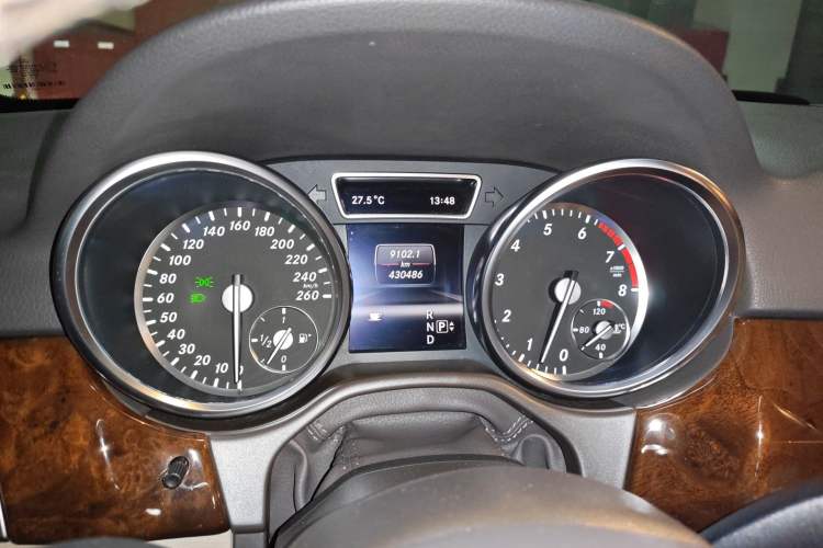Used Mercedes-Benz M-Class 2012 ML 350 Sport Edition Instrument Cluster