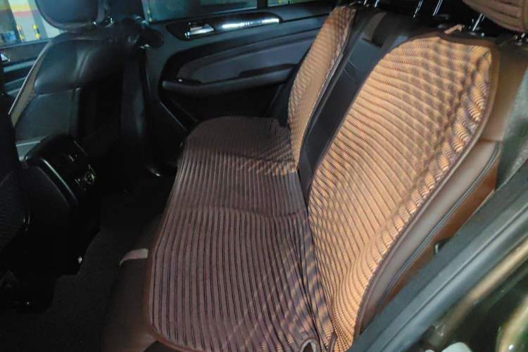 Used Mercedes-Benz M-Class 2012 ML 350 Luxury Edition Left Rear Seat